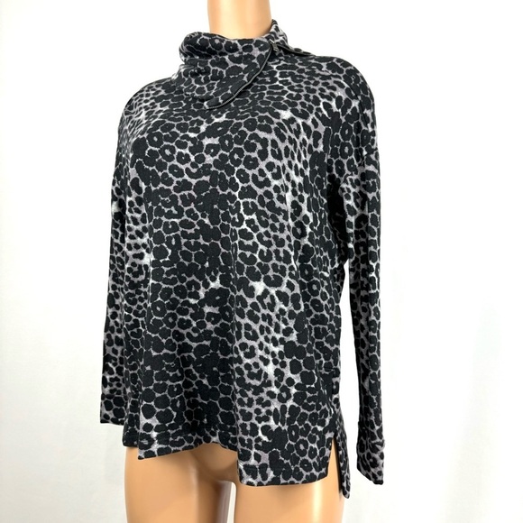 Soft Surroundings Women’s XS Felina Leopard Print Zip Turtle Neck Tunic Sweater - Picture 2 of 15